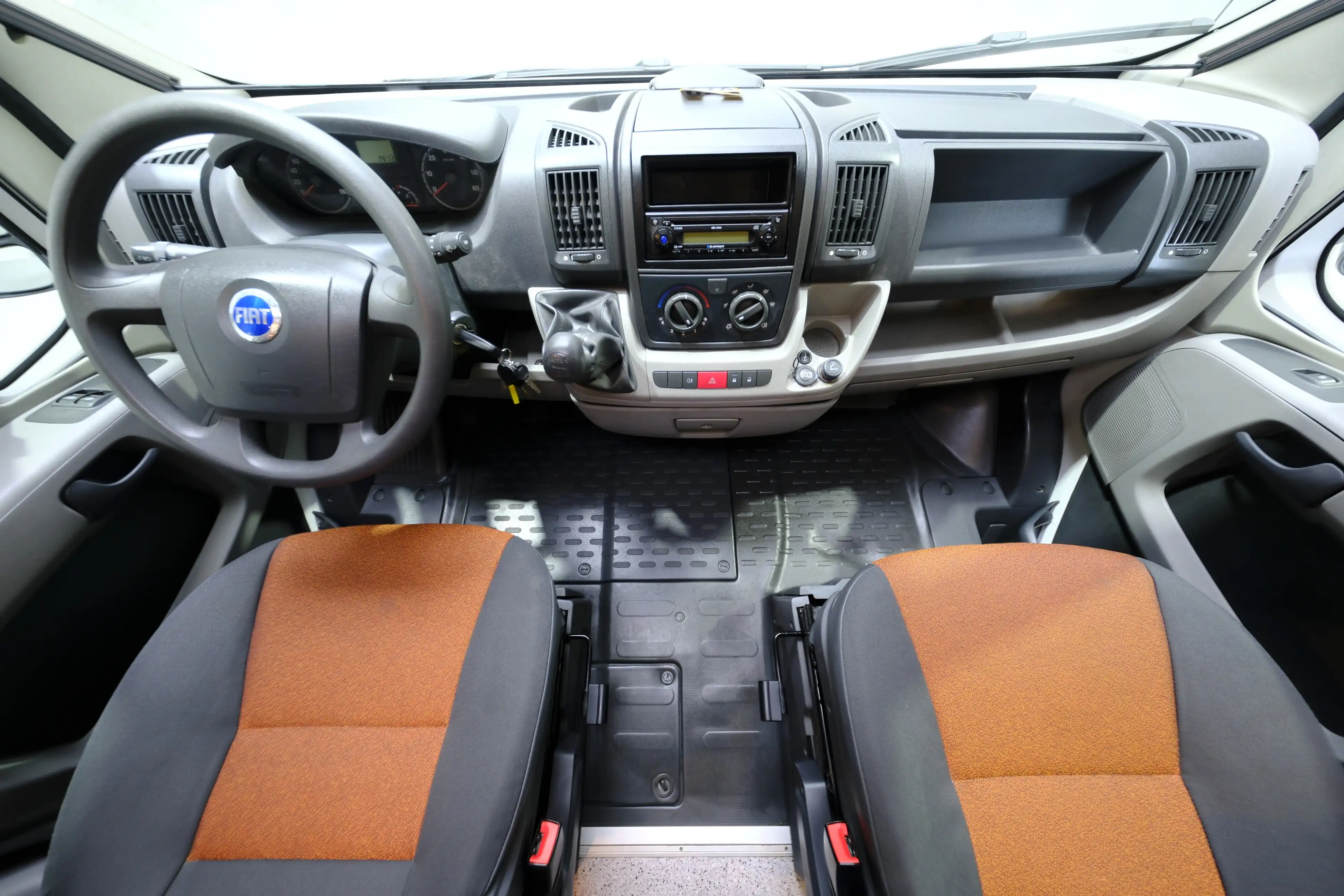  KNAUS VAN TI 550 MD